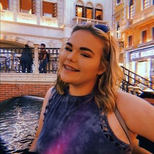 Meet your Posher, Ashlee